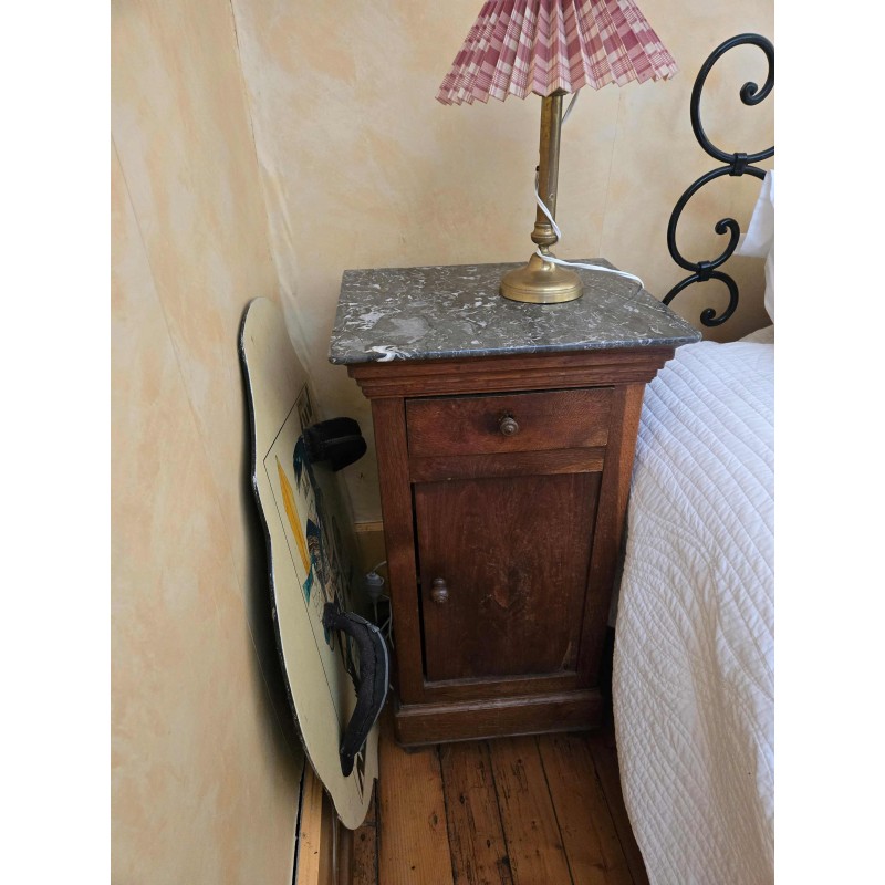 Table de nuit 1 - Chambre 2