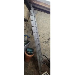 Echelle coulissante en aluminium à 3 plans