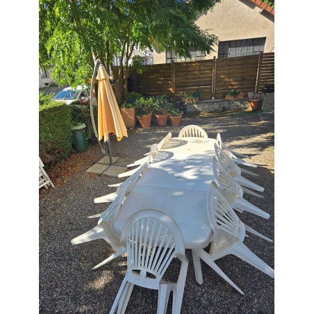 Table et chaises de jardin (X10 chaises)